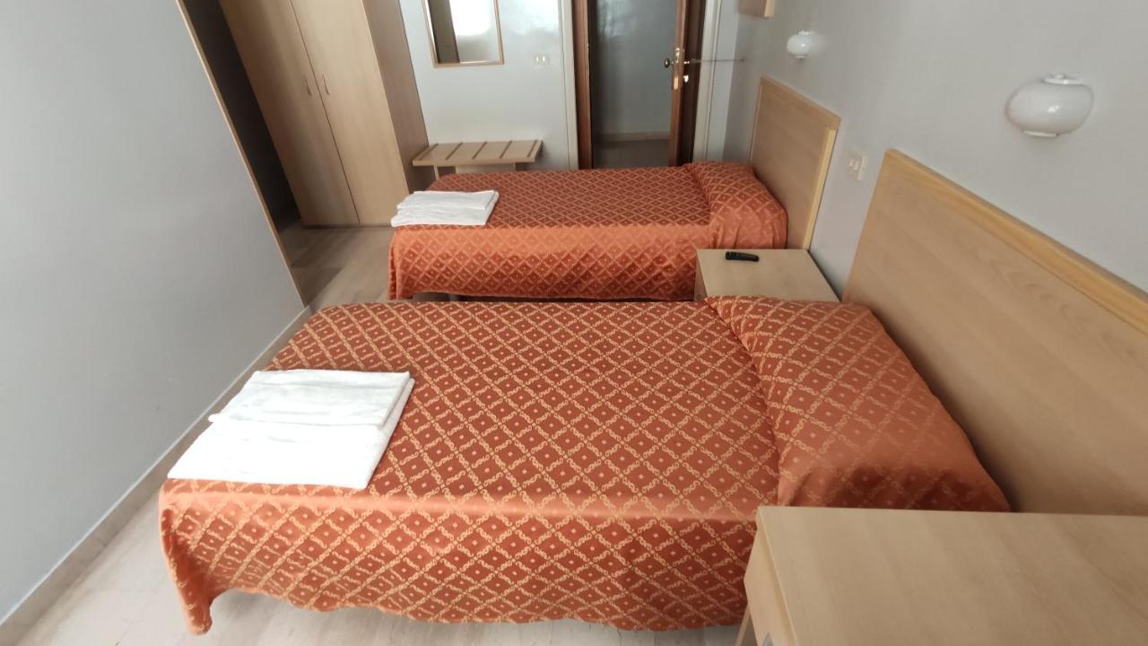 Hotel San Juan De Ribera, Casa Per Ferie Rzym Zewnętrze zdjęcie